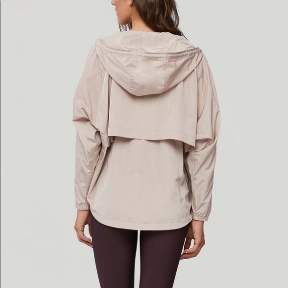 Soia & Kyo Oaklynn Water Repellent Wind Jacket - Picture 5 of 7